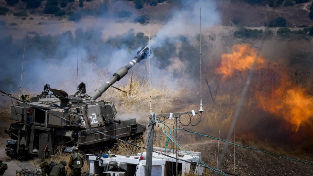 Israeli artillery fires into Lebanon, near the northern Israeli border, on Aug. 6, 2021. Photo by Basel Awidat/Flash90.