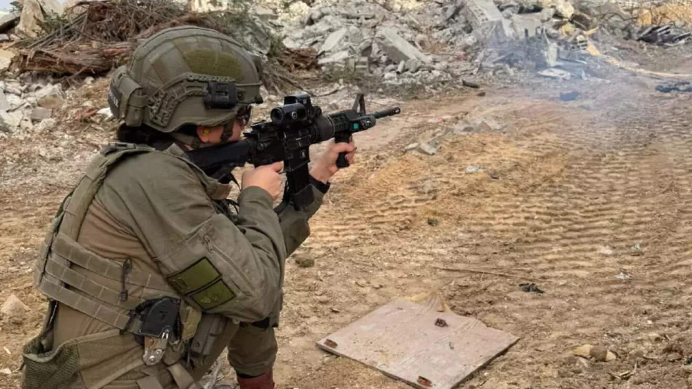Lt. A. in action. Credit: IDF Spokesperson's Unit.