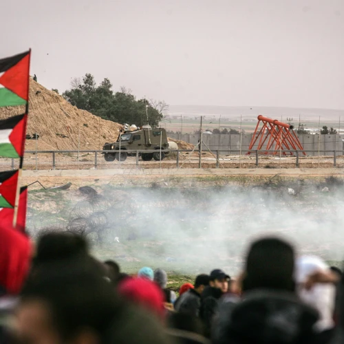 Palestinian protesters clash with Israeli troops during the weekly “March of Return” protests on the Israeli-Gaza border, Dec. 7, 2018. Credit: Abed Rahim Khatib/Flash90.