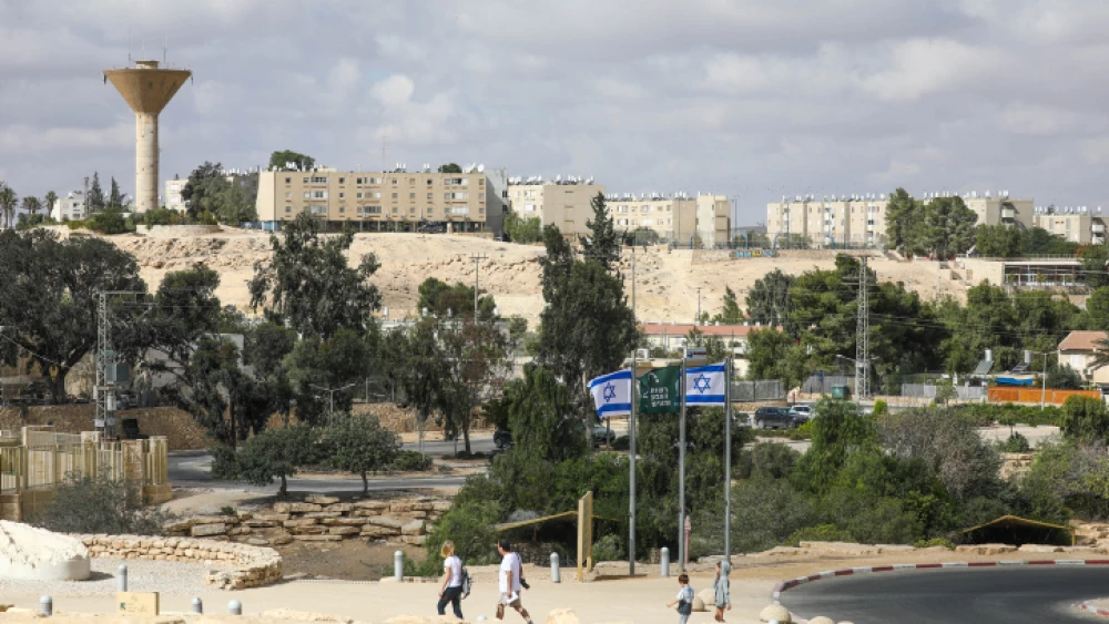 View of the city of Mitzpe Ramon in the Negev desert, Oct. 23, 2021. Photo by Yossi Aloni/Flash90.