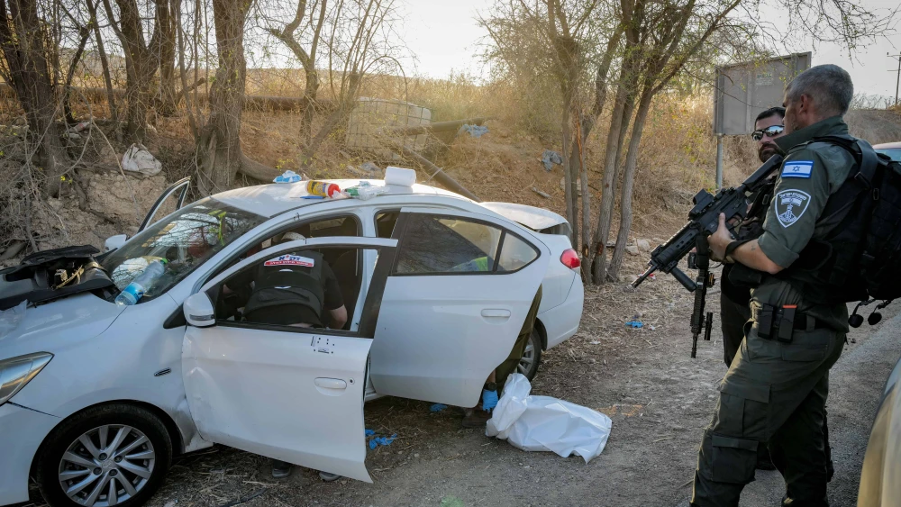 Israeli security and rescue forces at the site of a shooting attack in the northern Jordan Valley, Aug. 11, 2024. Photo by Michael Giladi/Flash90.