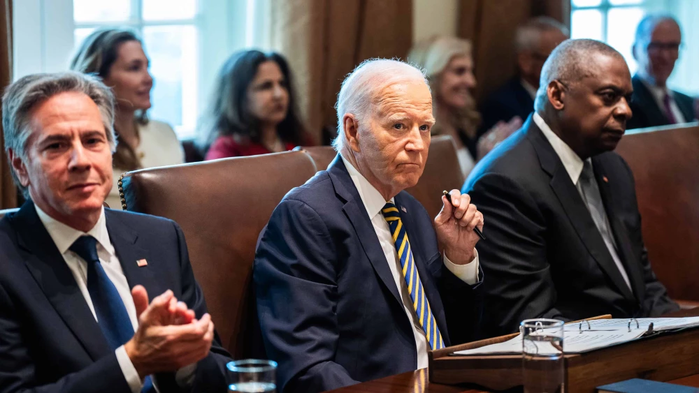 U.S. President Joe Biden, U.S. Secretary of State Antony Blinken and U.S. Secretary of Defense Lloyd Austin during a Cabinet meeting at the White House, Sept. 20, 2024. Photo by Demetrius Freeman/The Washington Post via Getty Images.