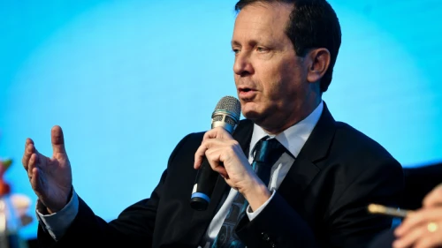 Jewish Agency chairman Isaac Herzog speaks during the Israel Social Cohesion Summit in Airport City on Nov. 5, 2019. Photo by Avshalom Sassoni/Flash90.
