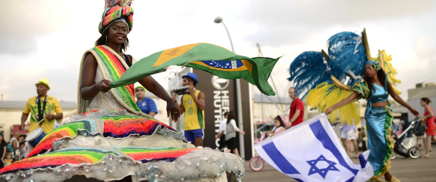 Brazilian samba dancers perform at Tel Aviv port as part of a special festival on Aug. 7, 2016. Photo by Tomer Neuberg/Flash90.