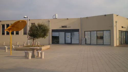 Wix.com's headquarters in the Tel Aviv Port area. Credit: David Shay/Wikimedia Commons.