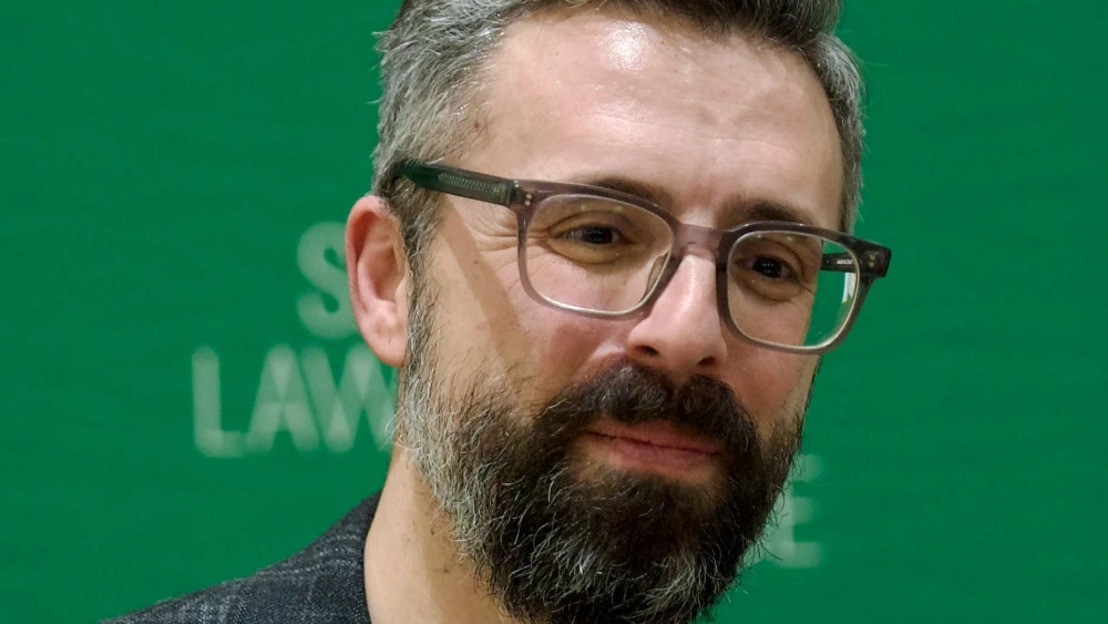 Ezra Klein, a political commentator and journalist, at a speaking engagement at Sarah Lawrence College, a liberal arts institution in Bronxville, N.Y., on Jan. 28, 2026. Credit: SWinxy via Wikimedia Commons.