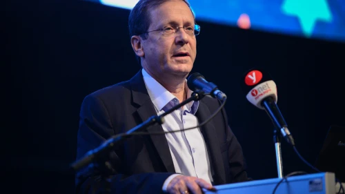 Jewish Agency for Israel chairman Isaac Herzog speaks during the Public Forum Conference on Nov. 15, 2018. Photo by Tomer Neuberg/Flash90.