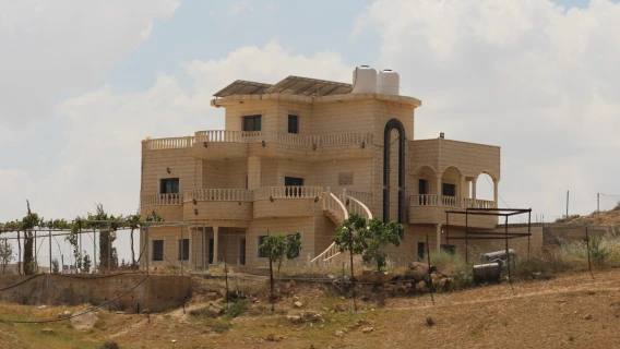 Tank Beer Flight Despite court ruling, illegal building expands in Negev - Israel ...