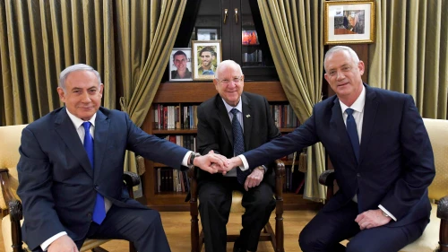 Israel's President Reuven Rivlin (center) meets with Israeli Prime Minister Benjamin Netanyahu (left) and Blue and White Party leader Benny Gantz, at the President's Residence in Jerusalem on Sept. 23, 2019. Photo by Haim Zach/GPO.