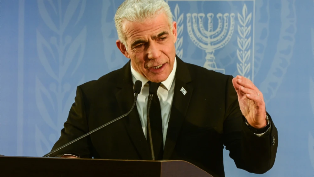 Yesh Atid Party leader Yair Lapid holds a press conference in Tel Aviv, April 9, 2023. Photo by Avshalom Sassoni/Flash90.