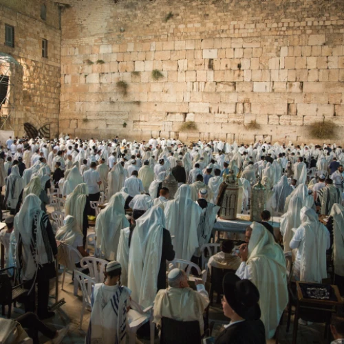 Thousands of Jews pray at the Western Wall in Jerusalem's Old City on the Jewish holiday of Yom Kippur, the Day of Atonement, Sept. 19, 2018. Photo by Ben Toren/Flash90.