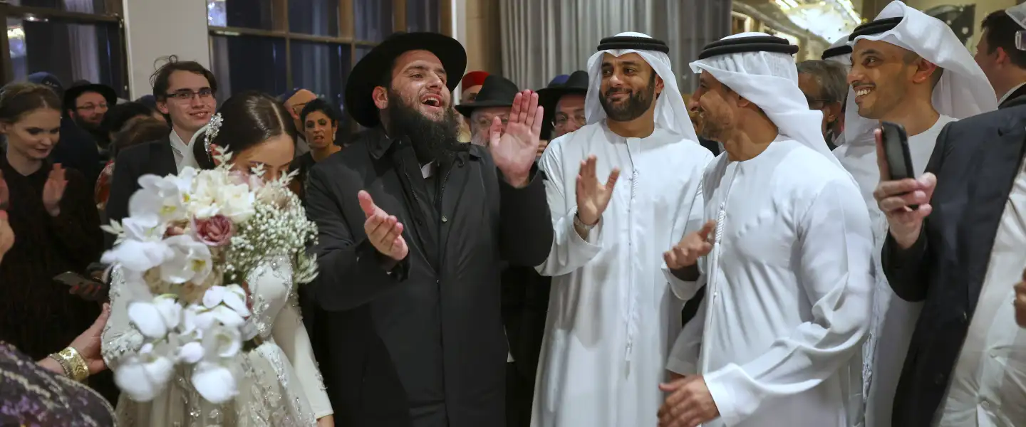 UAE Rabbi Levi Duchman and Lea Hadad during their wedding. The wedding is the largest Jewish event in the history of the Emirates. Credit: Jewish UAE/Christopher Pike.