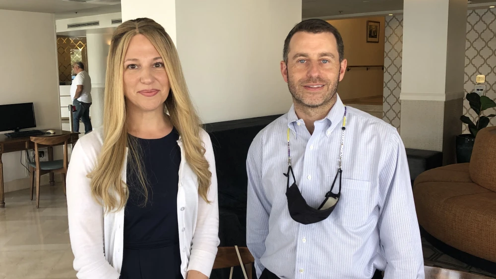 Educators Raizi Chechik and Rabbi Daniel Alter. Photo by Josh Hasten.