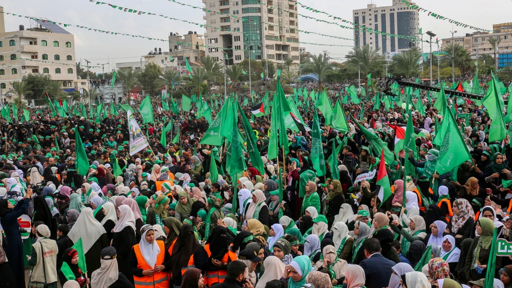 Thousands of Palestinians attend a rally in Gaza City celebrating the 31st anniversary of Hamas on Dec. 16, 2018. Credit: Abed Rahim Khatib/Flash90.