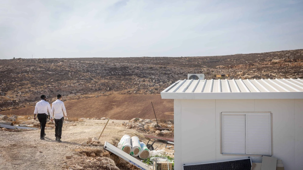 View of the Haredi Mitzpe Leah outpost in the Binyamin Regional Council of southern Samaria, Nov. 2, 2025. Photo by Chaim Goldberg/Flash90.