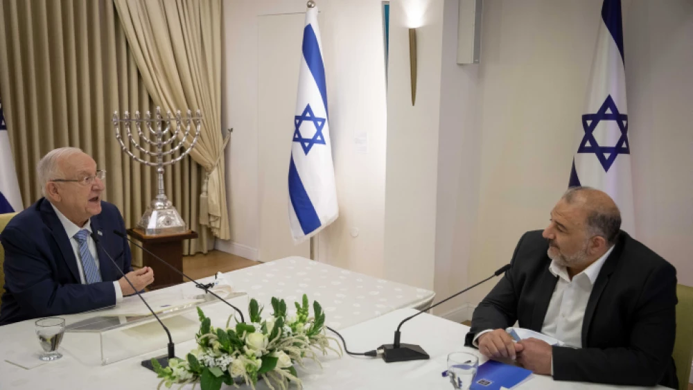 Mansour Abbas, head of the Ra'am Party, meets with Israeli President Reuven Rivlin at the President's Residence in Jerusalem on April 5, 2021. Photo by Yonatan Sindel/Flash90.