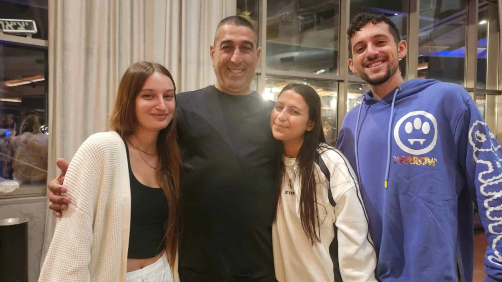 Rami Davidian reunites with young people he saved on Oct. 7 during the Supernova Music Festival massacre near Kibbutz Re'im. Courtesy of Rami Davidian.