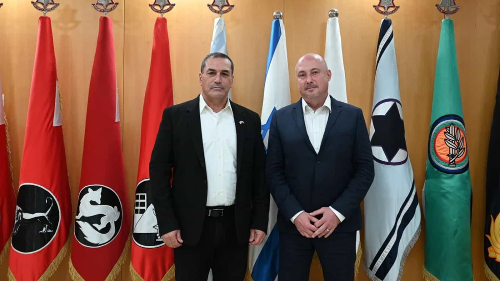 Israeli Defense Ministry Director General Maj. Gen. (res.) Eyal Zamir with Director General of the Modernization Division in Slovakia’s Defense Ministry, Martin Čatloš. Credit: Israeli Ministry of Defense.