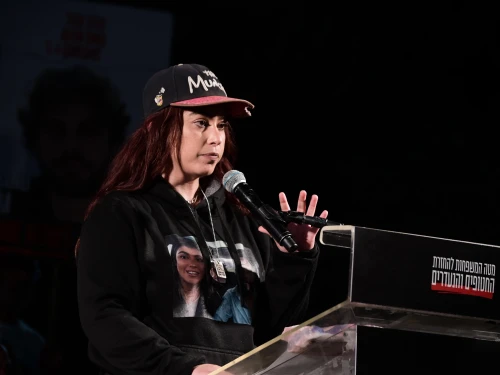 Former hostage Ilana Gritzewsky speaks during a rally calling for the release of Israelis held captive by Hamas terrorists in Gaza at "Hostage Square" in Tel Aviv, March 8, 2025. Photo by Avshalom Sassoni/Flash90.