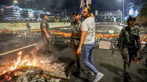 Israelis block Tel Aviv's Ayalon Highway as they protest against Prime Minister Benjamin Netanyahu's decision to fire Defense Minister Yoav Gallant, Nov. 5, 2024. Photo by Itai Ron/Flash90.