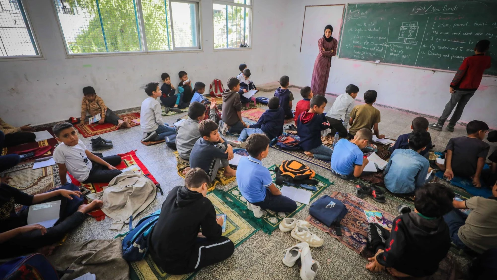 Palestinian Children in Gaza Schools