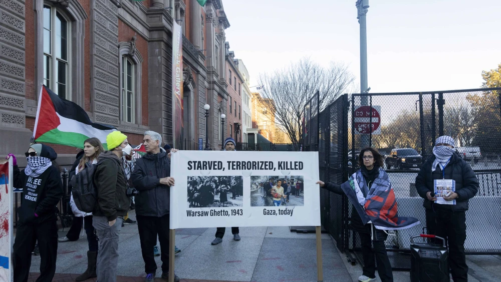 Pro-Palestinian protesters, including American Jews, demonstrate near the White House in Washington, D.C., on Feb. 4, 2025. Photo by Hanna Leka/Middle East Images/AFP via Getty Images.