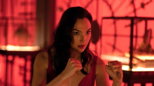 Israeli actress Gal Gadot, star and producer of the Netflix film “Red Notice.” Source: Screenshot.