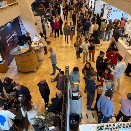 Thousands of visitors attend Sommelier 2026, Israel's largest wine exhibition, in Tel Aviv, Jan. 12, 2026. Photo by Yonatan Livny.