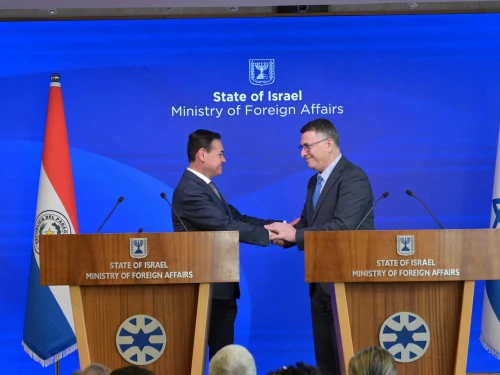 Paraguayan Foreign Minister Rubén Ramírez Lezcano (left) and Israeli Foreign Minister Gideon Sa’ar in Jerusalem on Feb. 8, 2026. Credit: GPO.