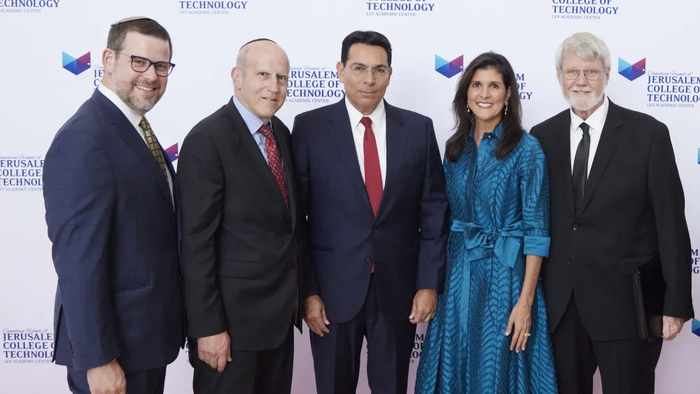 A photo from the CFJCT’s annual gala (From left to right): new JCT Vice President Daniel Fogel, outgoing JCT Vice President Stuart Hershkowitz, Danny Danon, Nikki Haley, JCT President Chaim Sukenik. Credit: Hudson Taylor.