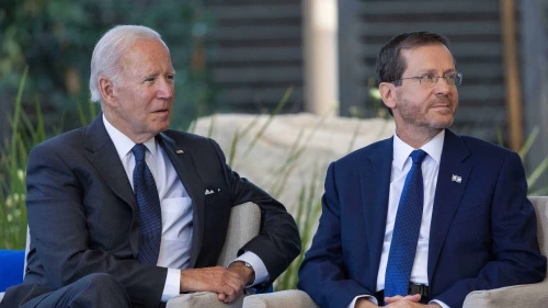 U.S. President Joe Biden with Israeli President Isaac Herzog during a ceremony at the President's Residence in Jerusalem, July 14, 2022. Credit: Yonatan Sindel/Flash90.