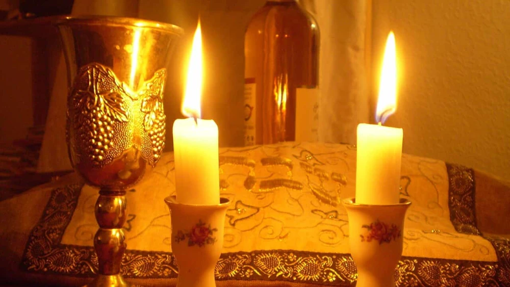 Shabbat Candles