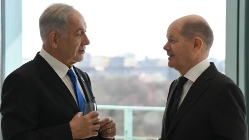 Israel's Prime Minister Benjamin Netanyahu, left, speaks with German Chancellor Olaf Scholz at his office in Berlin, Germany, March 16, 2023. Photo by Haim Zach/GPO