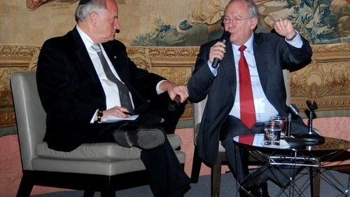 Dr. Richard Prasquier, president of the CRIF (Conseil Representatif des Institutions Juives de France), sits down with Malcolm Hoenlein of the Conference of Presidents of Major American Jewish Organizations. Prasquier discussed issues of concern to the French Jewish community with American media at the Consulate of France in New York on April 30. Credit: Maxine Dovere.