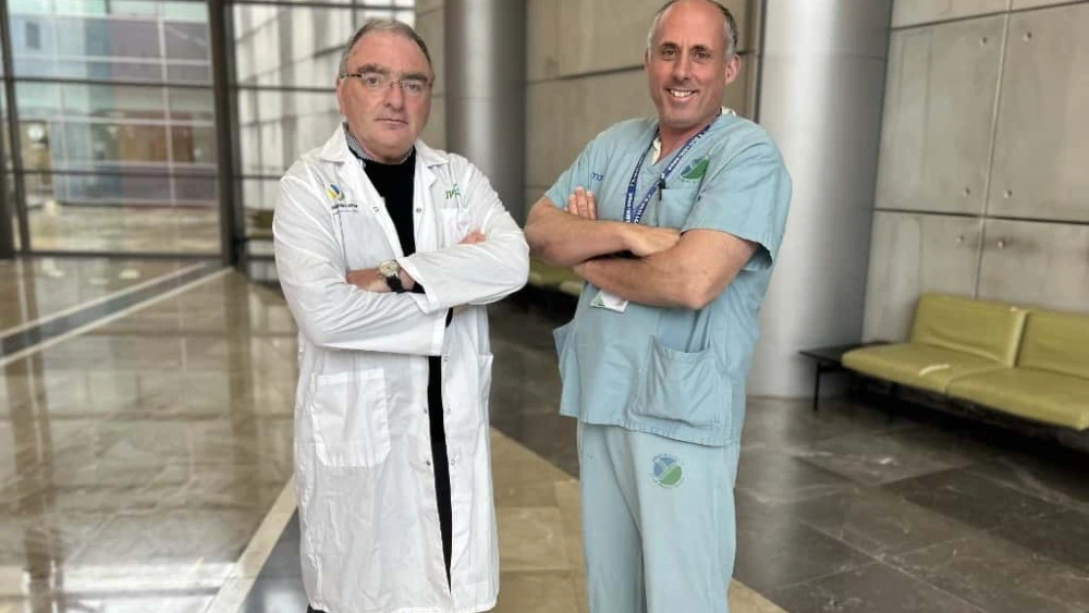 Dr. Sergey Postovsky (left) and Dr. Marc Arkovitz of the Emek Medical Center in Afula. Credit: Emek Medical Center Spokesperson.