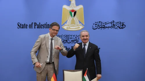 Oliver Owcza (left), Berlin’s representative to Ramallah, with then-P.A. Prime Minister Mohammed Shtayyeh. Source: PA Prime Minister's Office/X.