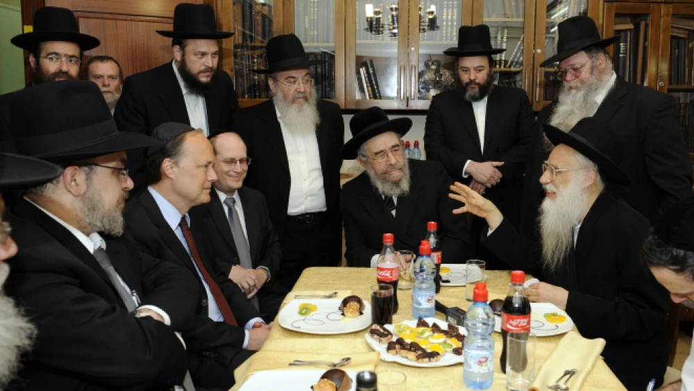 Sitting from left to right: Mayor of Bnei Brak Rabbi Yaakov Asher, U.S. Ambassador James B. Cunningham, Rabbi Aaron D. Davis, Bnei Brak Chief Rabbi Moshe Landau and Rabbi Menachem Mendel Safran, Feb. 23, 2010. Credit: Matty Stern/U.S. Embassy Tel Aviv/Flash90.