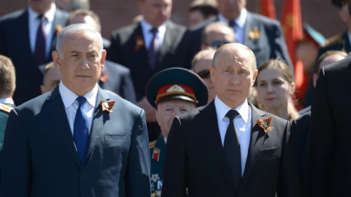 Prime Minister Benjamin Netanyahu and President Vladimir Putin during a wreath laying ceremony at the Tomb of the Unknown Soldier in Moscow, May 9, 2018. Photo by Amos Ben Gershom/GPO.