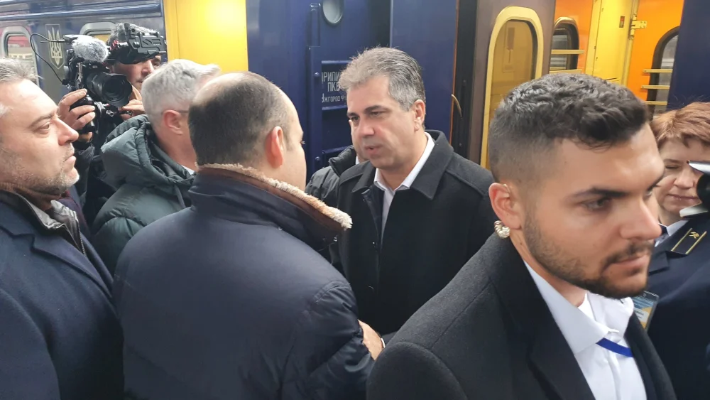 Israeli Foreign Minister Eli Cohen arrives in Ukraine for a solidarity visit ahead of the first anniversary of the Russian invasion, Feb. 15, 2023. Credit: Israeli Foreign Ministry.