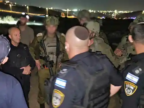 Israeli police conducted a situational assessment on-site with the Judea Regional Command, IDF commanders, and security forces after the terrorist shooting near Beit Haggai, Nov. 10, 2025. Credit: IDF Spokesperson's Unit.