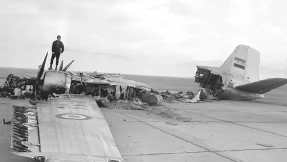 The remains of an Egyptian aircraft damaged during Israel's "Operation Focus." Photo: Mickey Estelle, Israeli Defense Ministry archives.