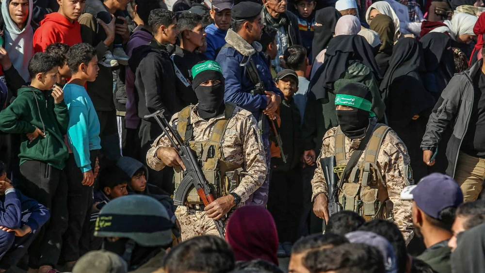 Hamas terrorists in Khan Yunis, the southern Gaza Strip, Jan. 30, 2025. Photo by Abed Rahim Khatib/Flash90.