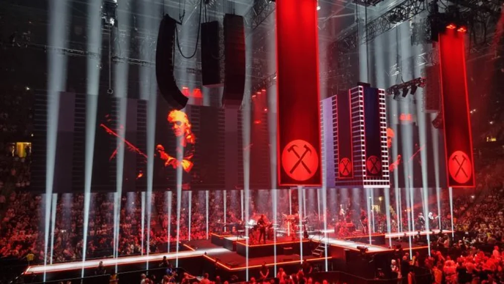 Roger Waters at a concert in Manchester, England, on June 10, 2023. Source: Twitter.