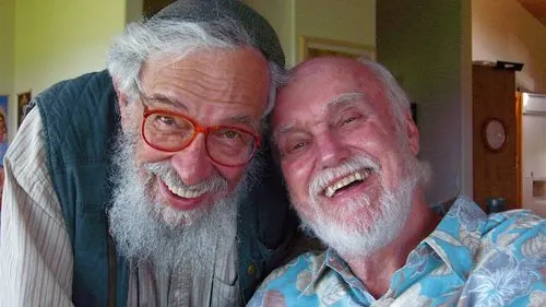 Rabbi Zalman Schachter-Shalomi (left) and Ram Dass in February 2008. Schachter-Shalomi, a founder of the Jewish Renewal movement, died last month. Credit: Joan Halifax via Wikimedia Commons.