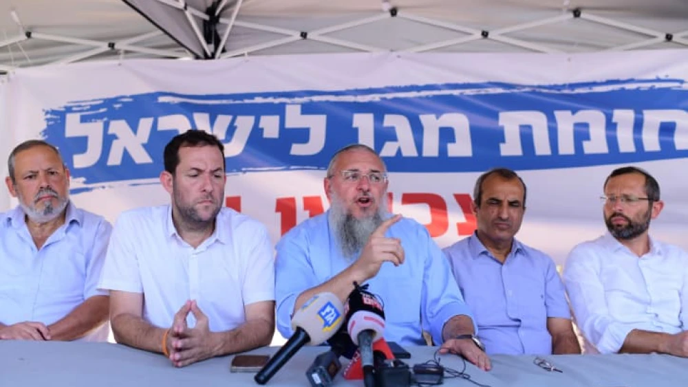 Heads of the Judea, Samaria and Jordan Valley councils attend a press conference of the Yesha Council outside the home of then-Defense Minister Benny Gantz in Rosh Ha'ayin, Oct. 3, 2022. Photo by Tomer Neuberg/Flash90.