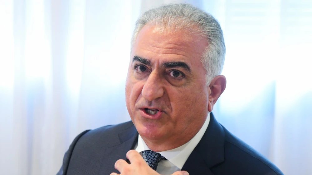 Reza Pahlavi, founder and leader of the self-styled National Council of Iran, an exiled opposition groupm in Tel Aviv, April 19, 2023. Photo by Avshalom Sassoni/Flash90.