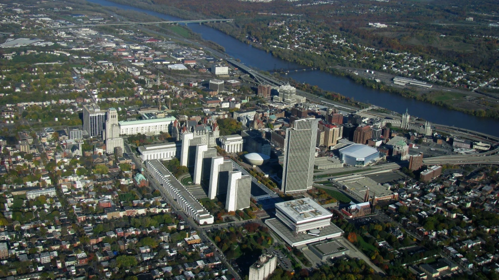 Aerial view of the Hudson River and the city of Albany, the capital of New York. Credit: Karthikc123 via Wikimedia Commons.