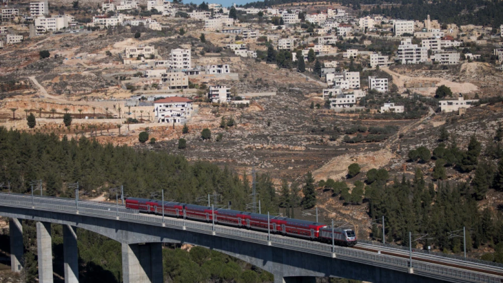 View of the new Tel Aviv-Jerusalem fast train over the Ha'arazim valley just outside of Jerusalem, Dec. 22, 2019. Photo by Yonatan Sindel/Flash90.