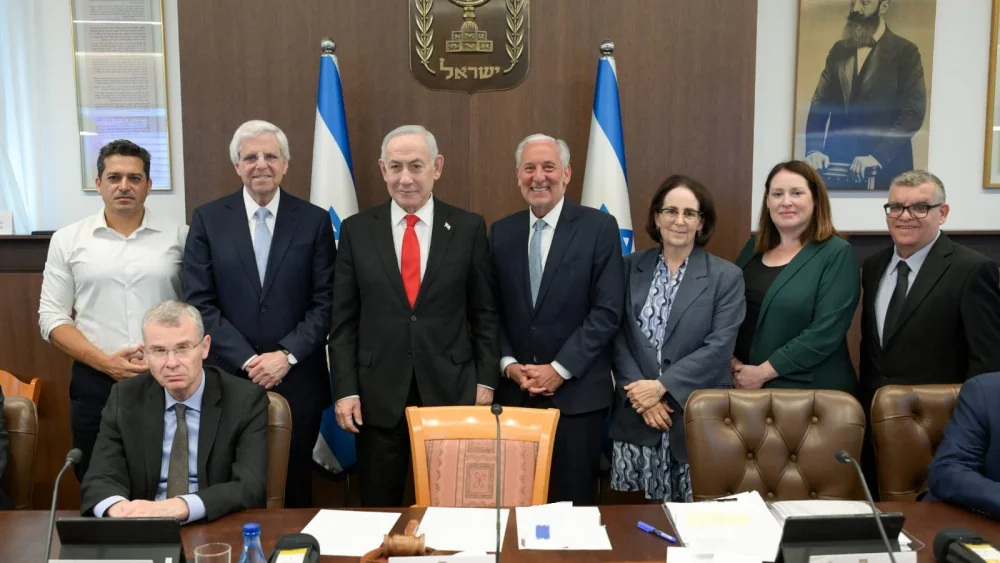 Israeli Prime Minister Benjamin Netanyahu, Diaspora Affairs and Combating Antisemitism Minister Amichai Chikli and Jewish Federations of North America leaders gather at a Cabinet meeting in Jerusalem to launch a 200 million shekel national plan to strengthen Jewish education in Diaspora communities, June 28, 2026. Photo by Ma’ayan Toaf/GPO.