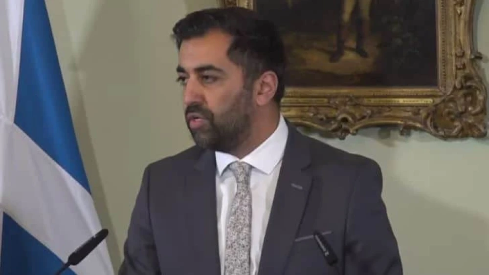Scotland's former First Minister Humza Yousa announcing the end of a power-sharing deal with the Scottish Greens, April 29, 2024. Source: YouTube.